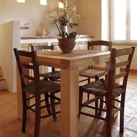 דירה Castello Di Granarola Relais - Adults Friendly - גראדארה